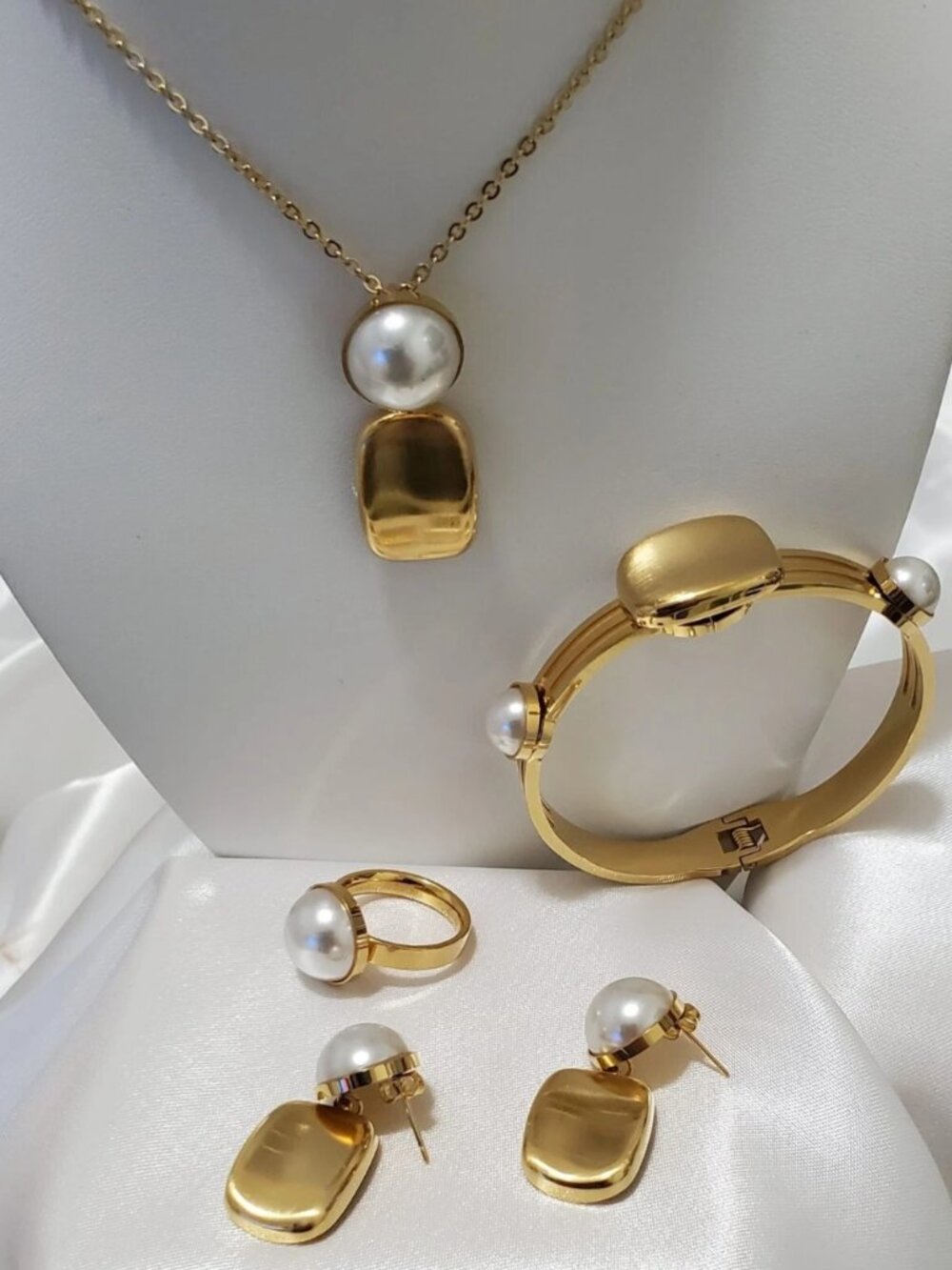 18K Gold Plated Stainless Steel Pearl 4PC Jewelry Set Elegant Gift